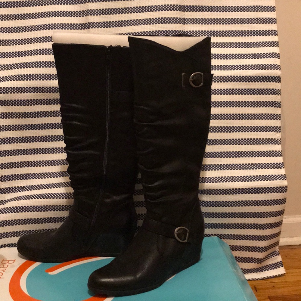 Boots - Picture 2 of 4